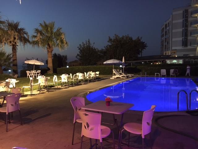 Art Beach Hotel 古泽尔坎里 外观 照片